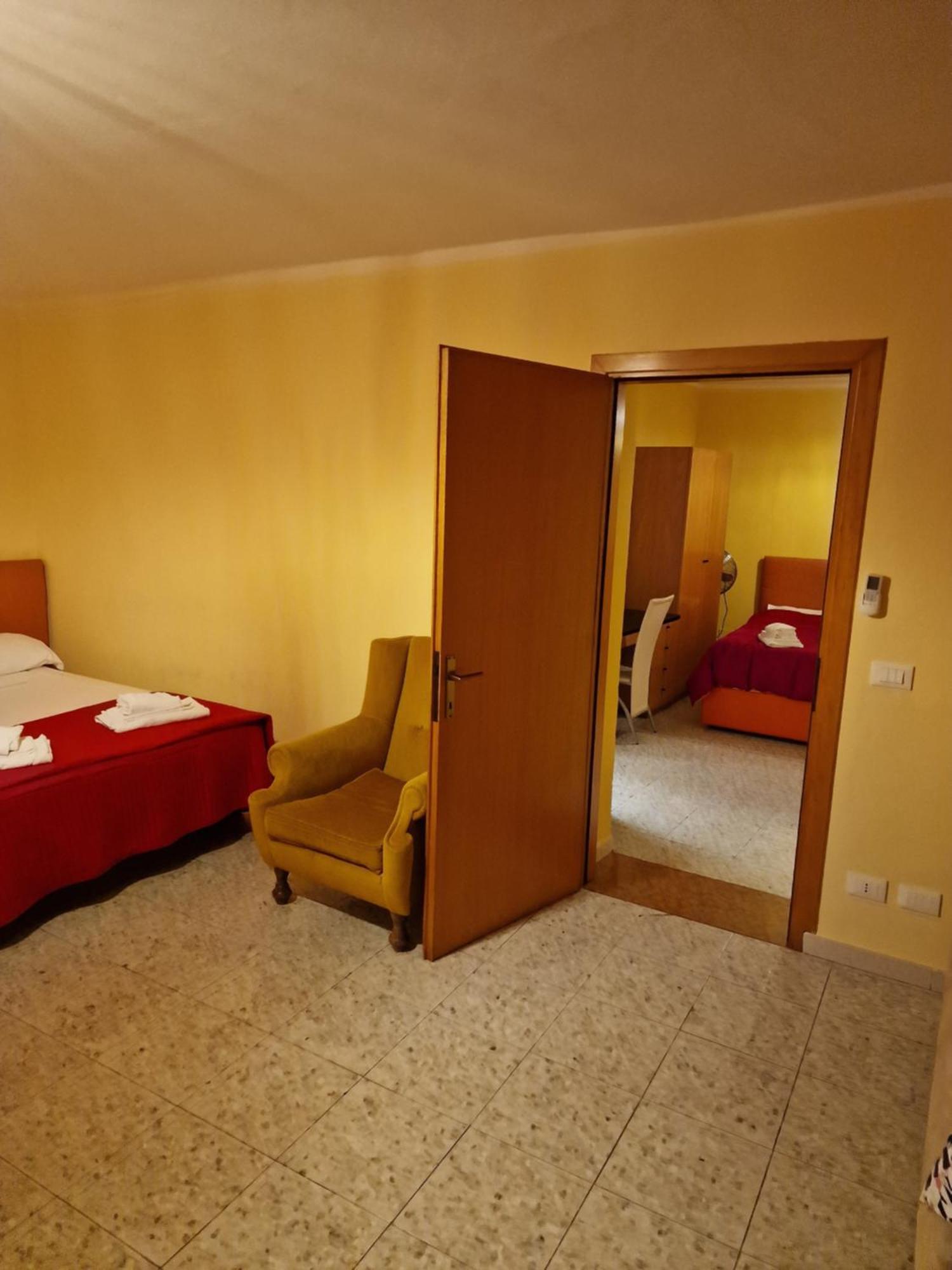 Locanda Al Centrale Caprino Veronese Luaran gambar