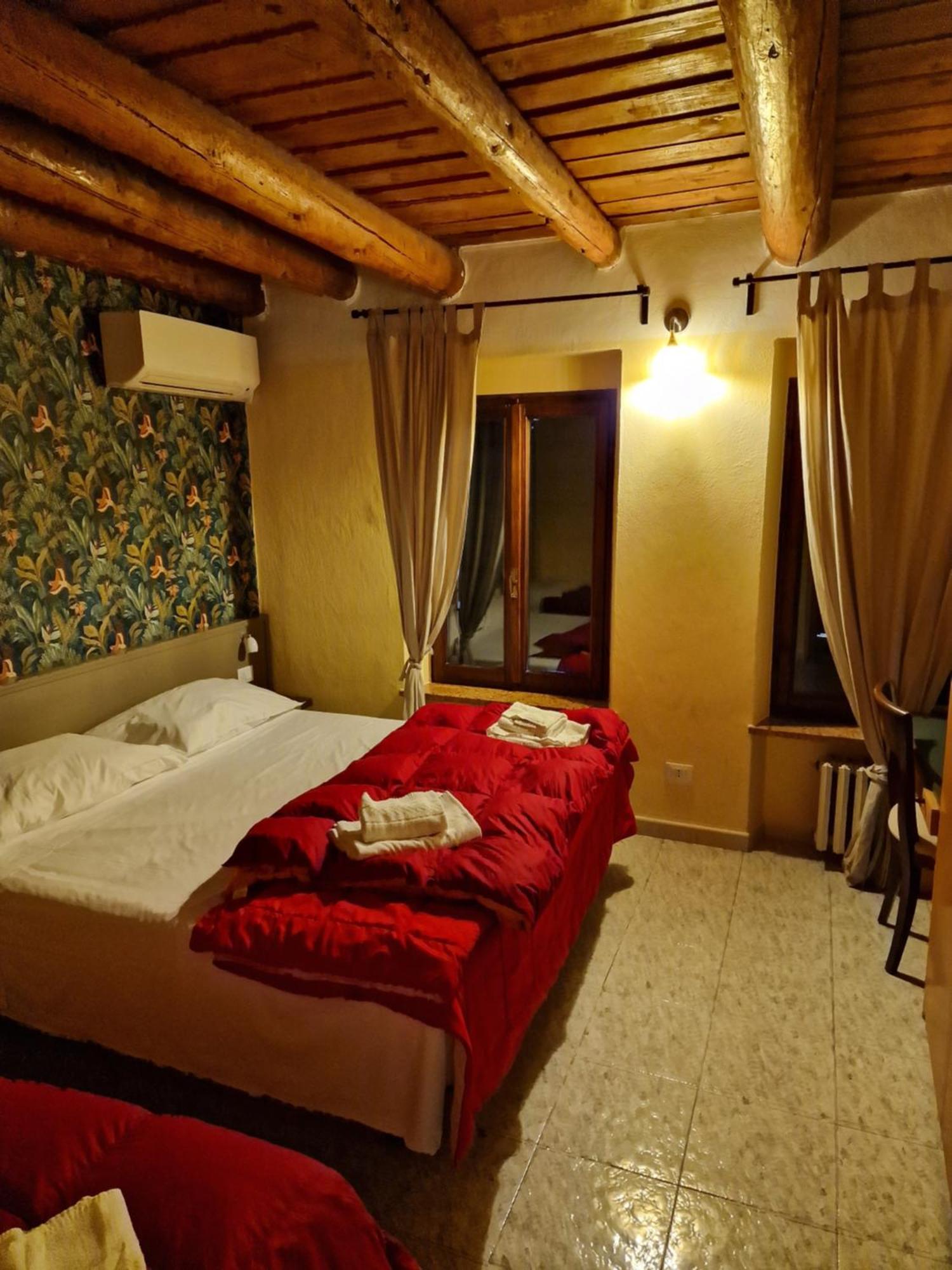 Locanda Al Centrale Caprino Veronese Luaran gambar