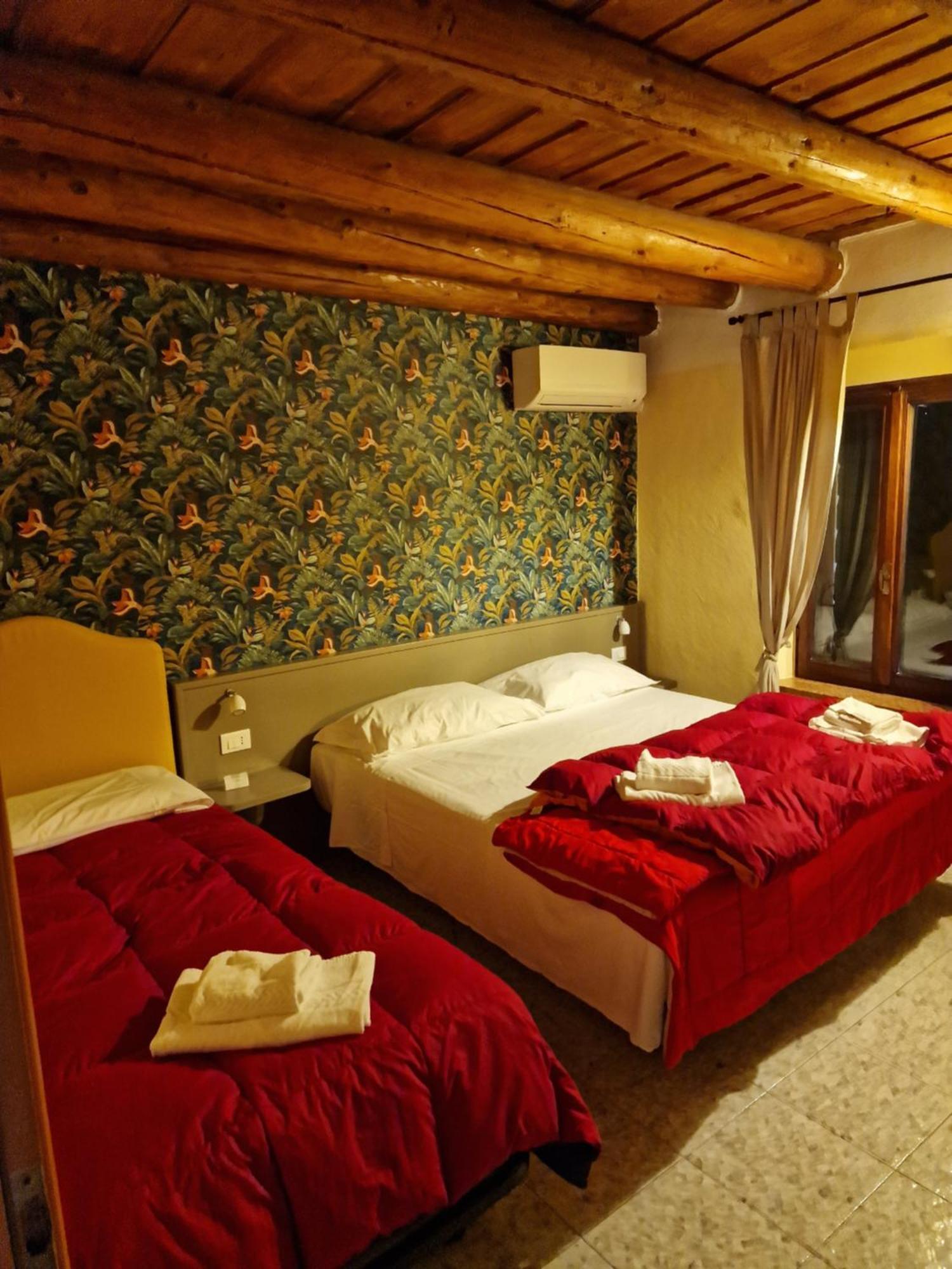 Locanda Al Centrale Caprino Veronese Luaran gambar